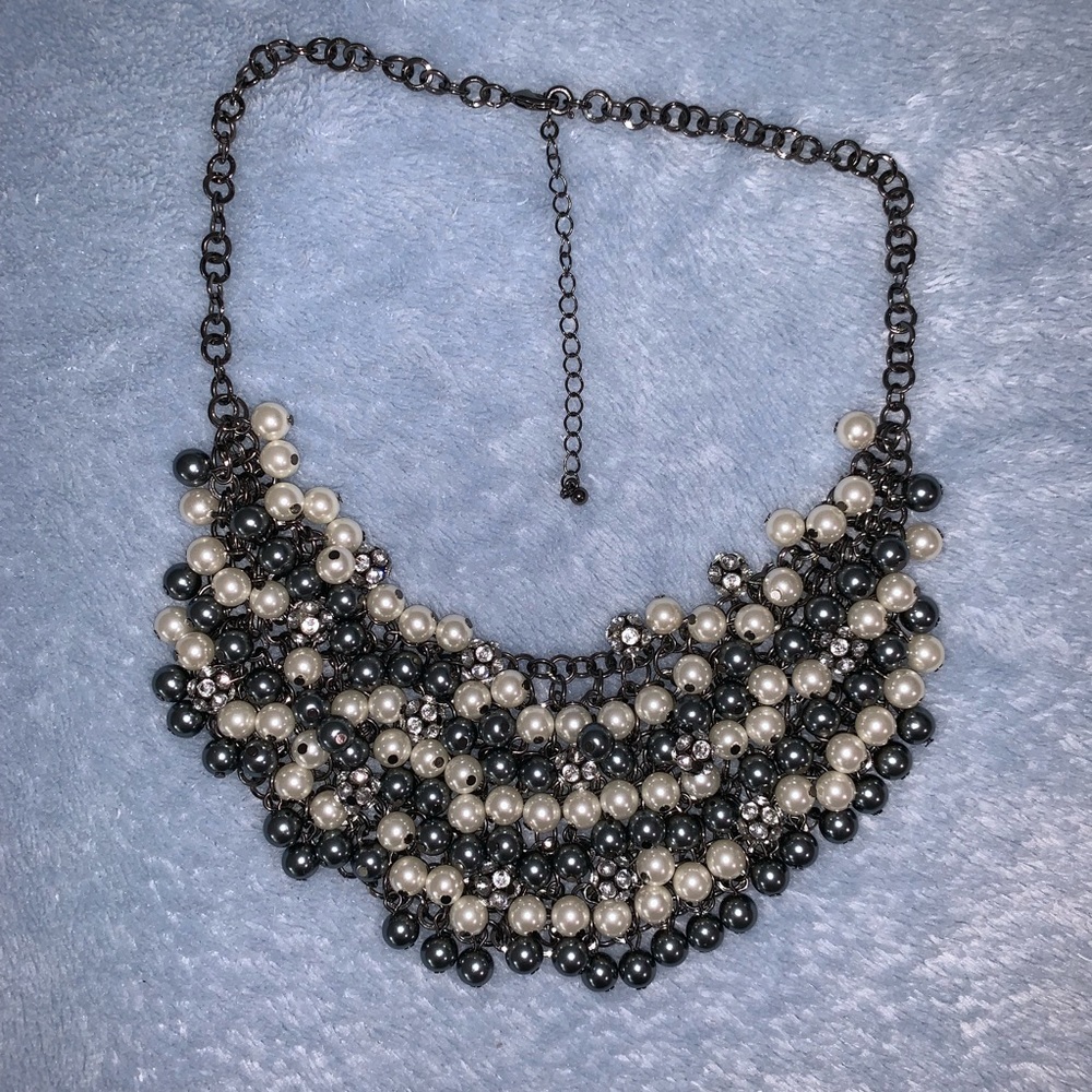 Short Statement Beaded Chain Necklace (Never Used)